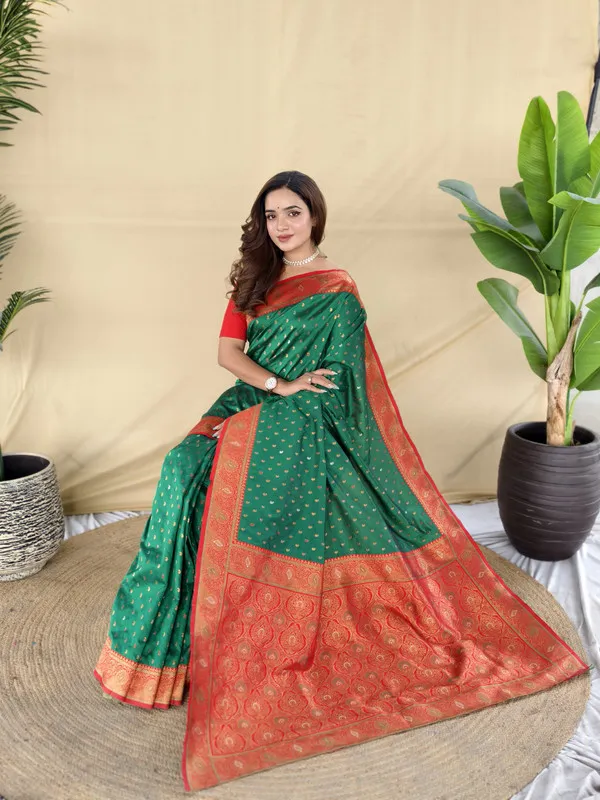 Bottle_Green_Paithani_Silk_Weaving_Saree_For_Women