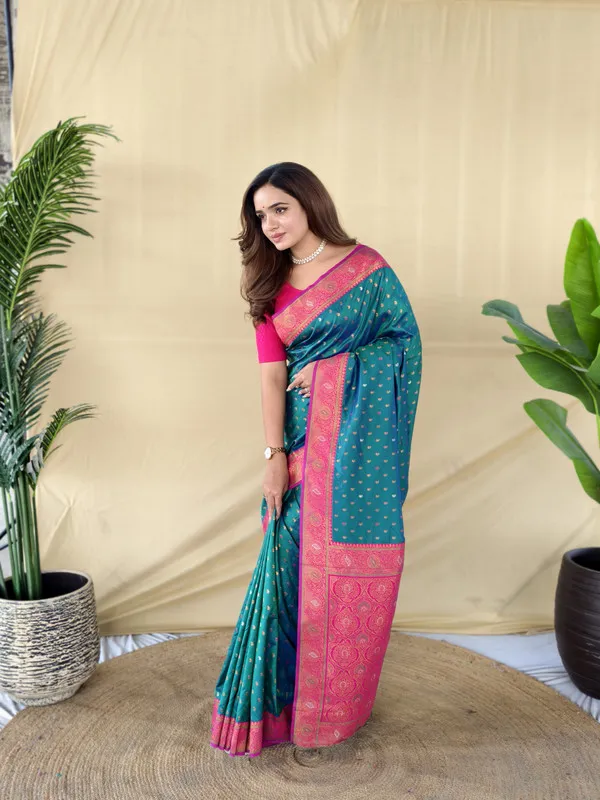 Rama_Paithani_Silk_Weaving_Saree_For_Women