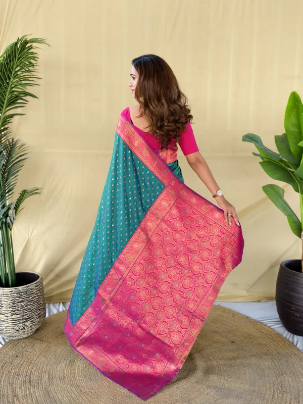 Rama_Paithani_Silk_Weaving_Saree_For_Women