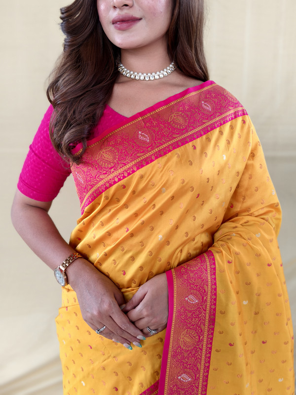Yellow_Paithani_Silk_Weaving_Saree_For_Women