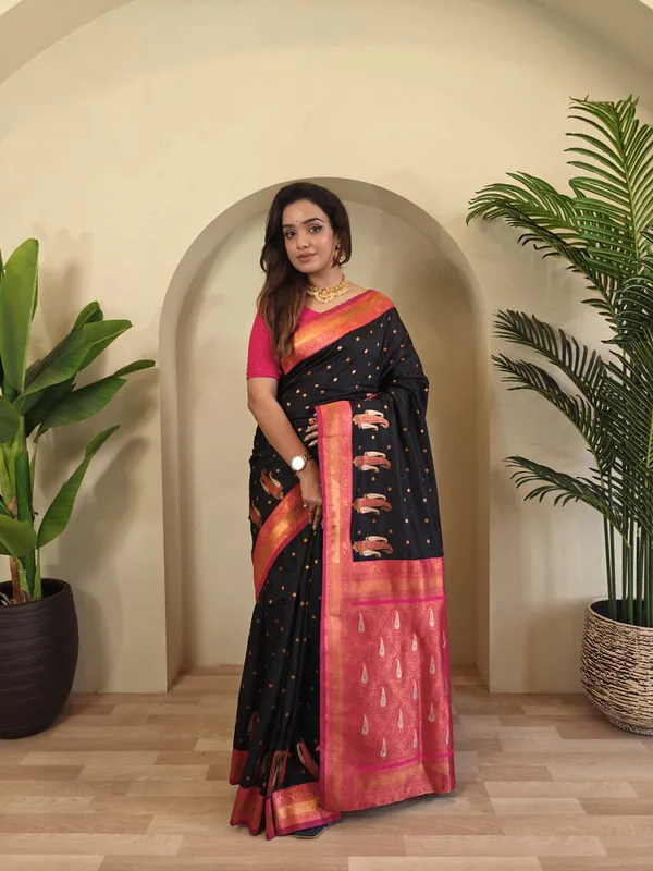 Black_Paithani_Silk_Weaving_Saree_For_Women