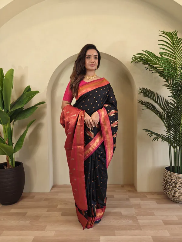 Black_Paithani_Silk_Weaving_Saree_For_Women