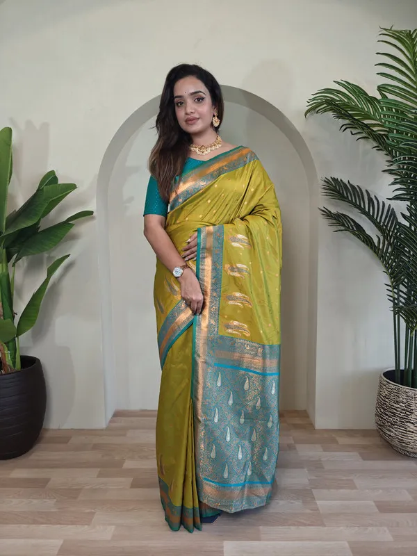 Pista_Paithani_Silk_Weaving_Saree_For_Women