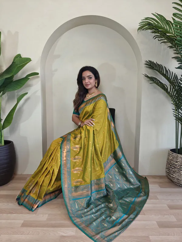 Pista_Paithani_Silk_Weaving_Saree_For_Women
