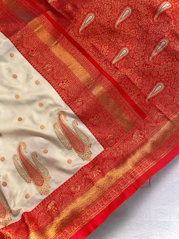 White_Paithani_Silk_Weaving_Saree_For_Women
