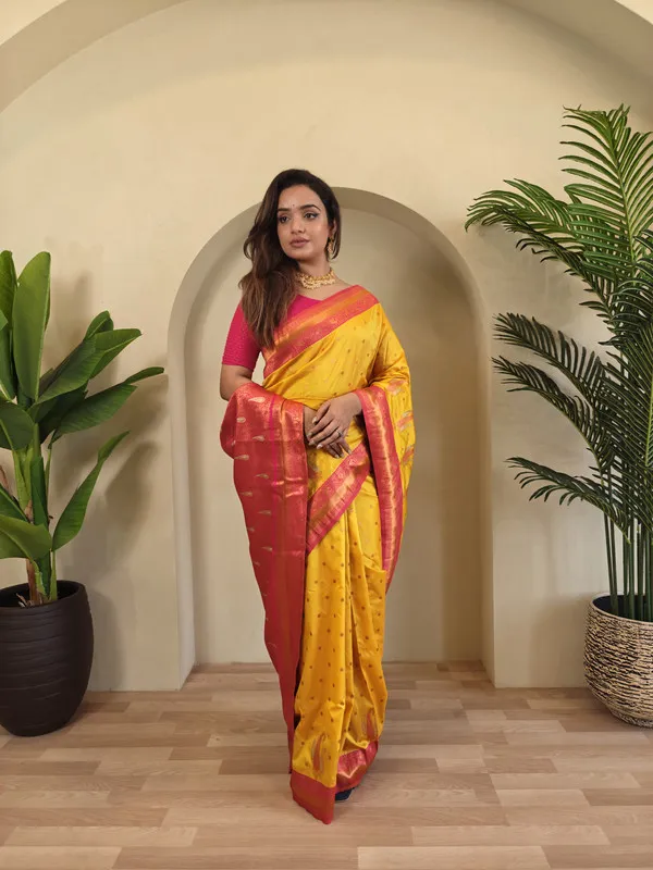 Yellow_Paithani_Silk_Weaving_Saree_For_Women