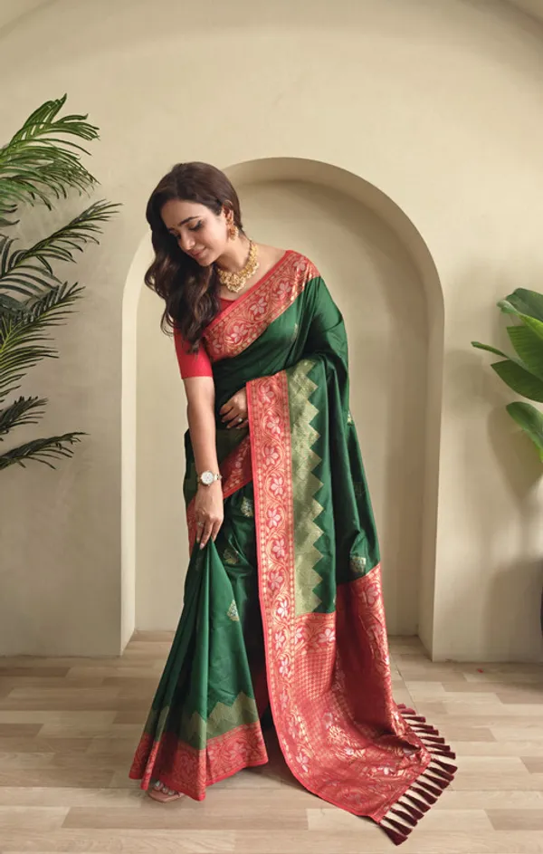 Multicolor_Dual_Tone_Silk_Weaving_Saree_For_Women