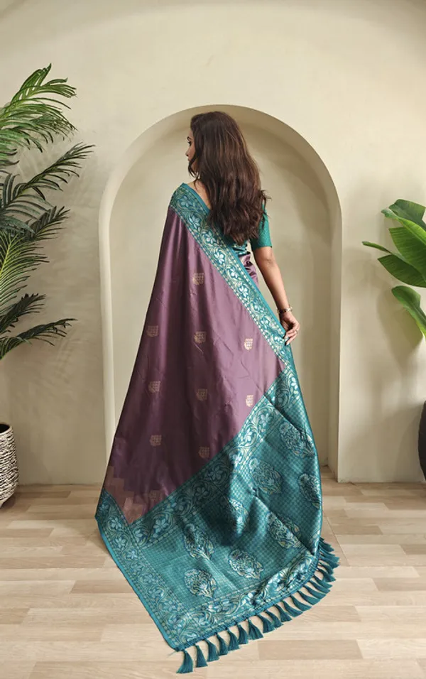Dark_Lavender_Dual_Tone_Silk_Weaving_Saree_For_Women
