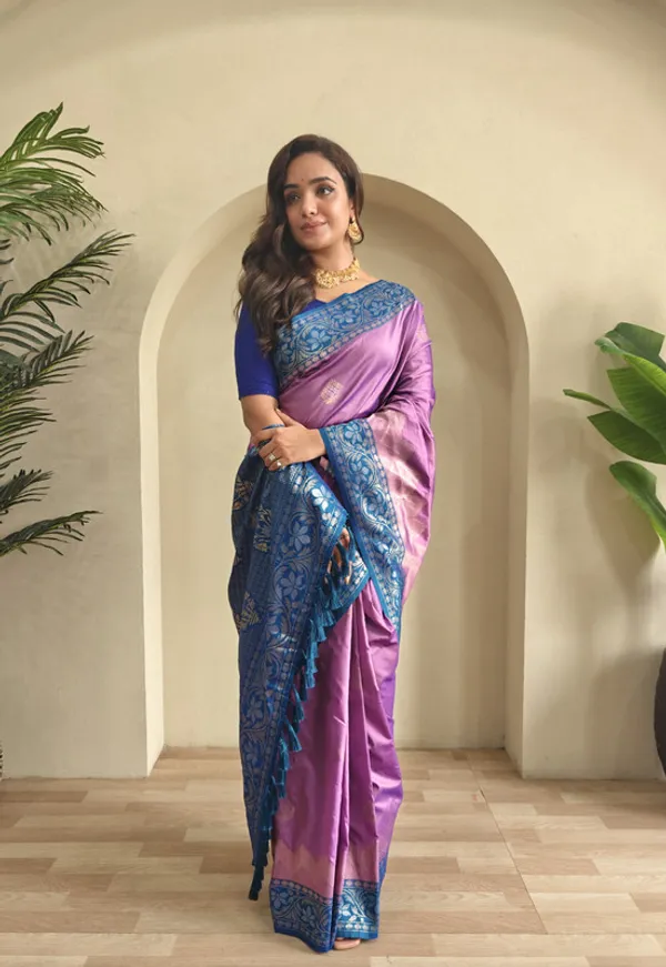 Lavender_Dual_Tone_Silk_Weaving_Saree_For_Women
