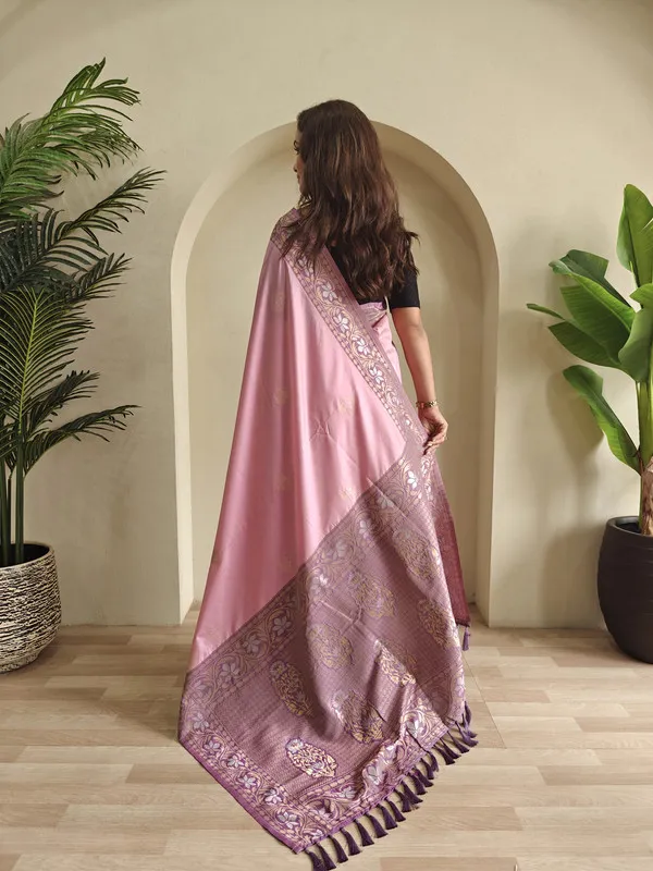 Light_Pink_Dual_Tone_Silk_Weaving_Saree_For_Women