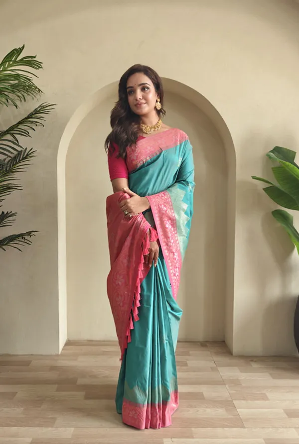 Sky_Blue_Dual_Tone_Silk_Weaving_Saree_For_Women
