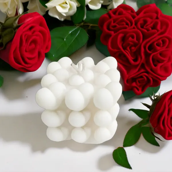 White_Cube_Of_Hearts_Candle_For_Home_Decor