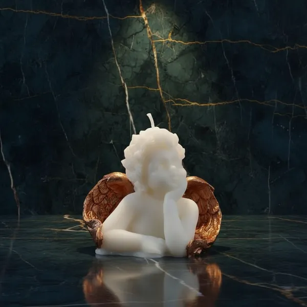 White_Dreaming_Angel_Candle_For_Home_Decor