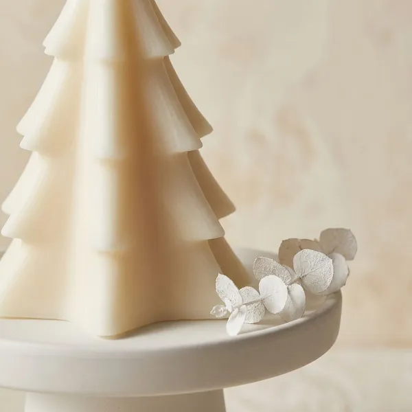 White_3_D_Christmas_Tree_Candle_For_Home_Decor