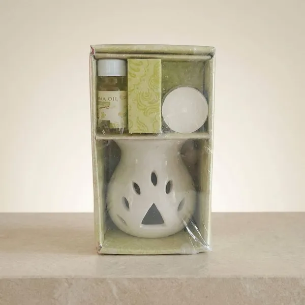Cream_Fragrance_Vaporizer_Diffuser_Candle_For_Home_Decor