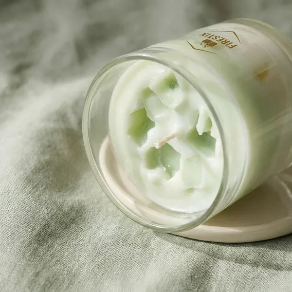 Light_Green_Pistachio_Jar_Candle_For_Home_Decor