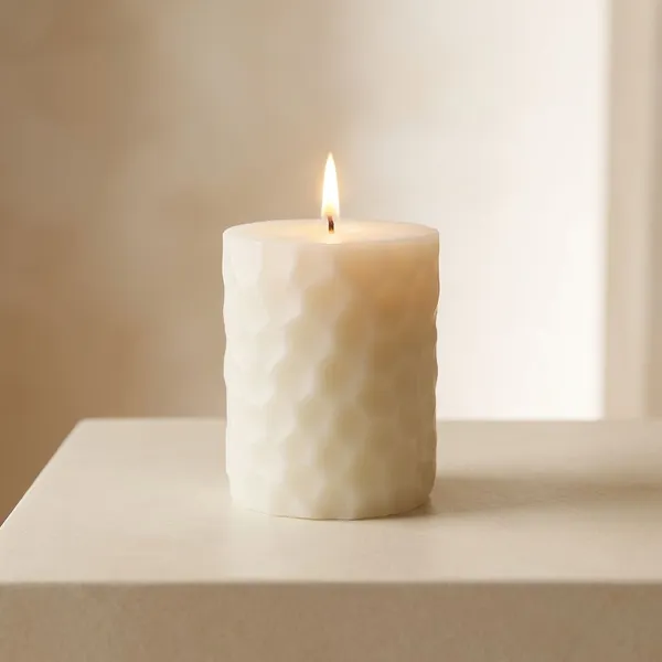 Cream_Handmade_Pillar_Candle_For_Home_Decor