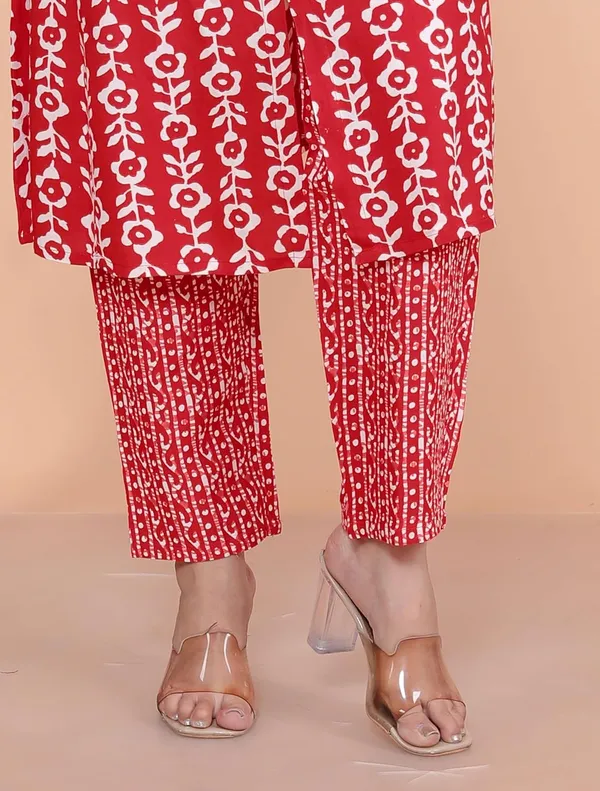 Women_S_Rayon_Kurti_With_Trousers