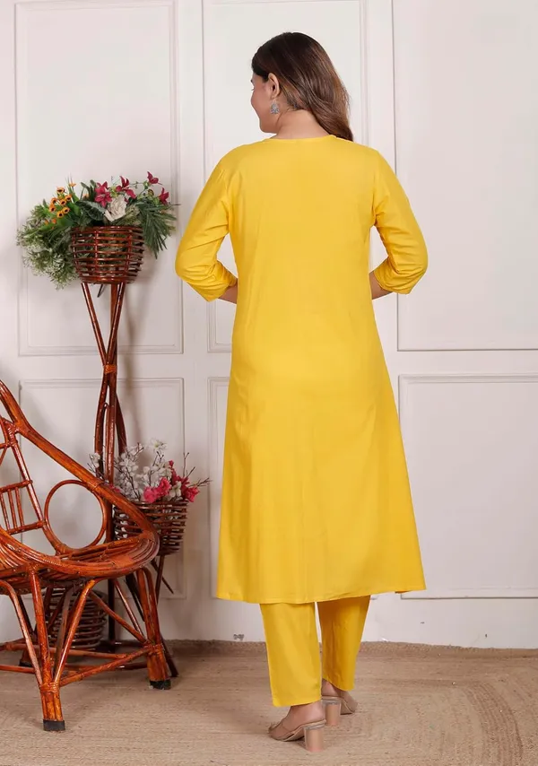 Women_S_Cotton_Embroidered_Anarkali_Kurti_With_Pant