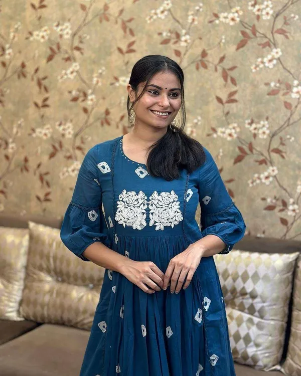 Women_S_Cotton_Anarkali_Kurti_With_Pant