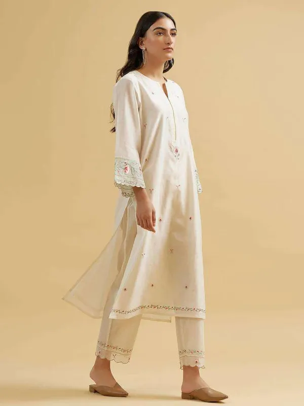 Women_S_Cotton_Embroidered_Kurti_With_Pant