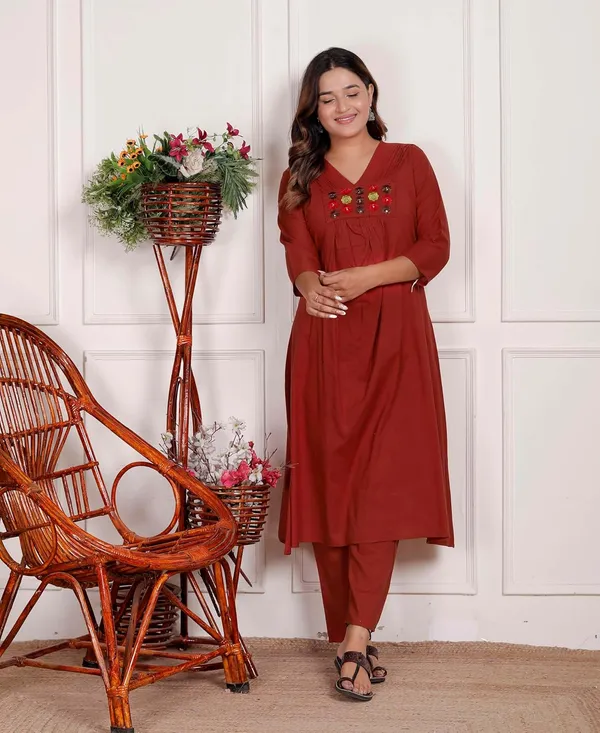 Women_S_Cotton_Embroidered_Anarkali_Kurti_With_Pant