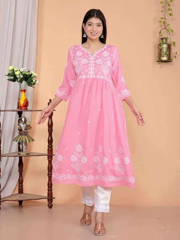 Women_S_Rayon_Embroidered_Anarkali_Kurti_With_Pant