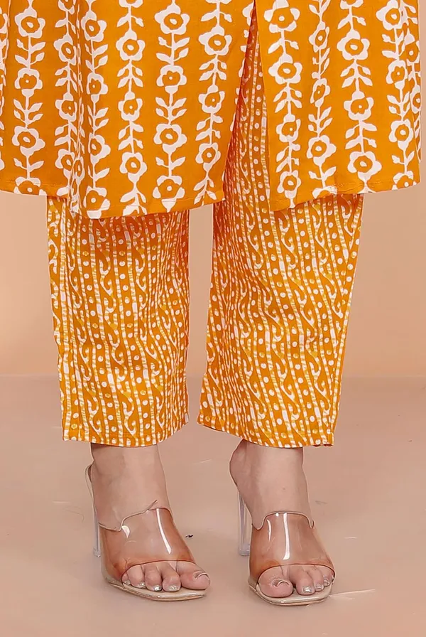 Orange_Yellow_Cotton_Floral_Printed_Mandarin_Collar_A_Line_Kurti_With_Pant_For_Women