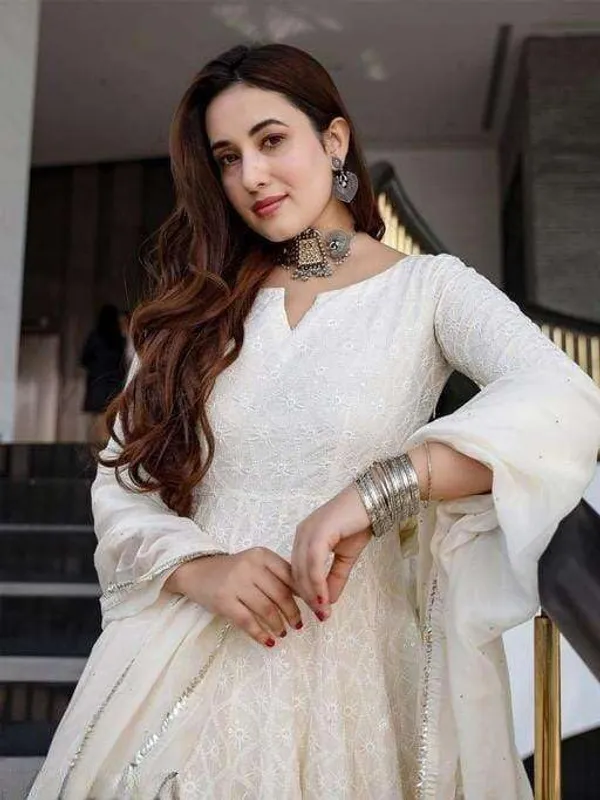 White_Cotton_Chikankari_Long_Anarkali_Kurti_With_Dupatta_For_Women