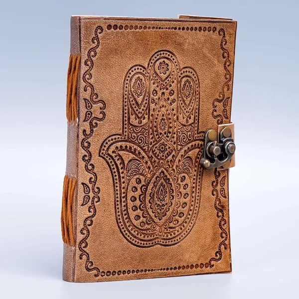 Leather_Journal_With_Metal_Lock