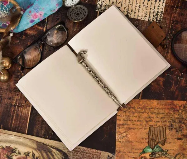 Cardboard_Journal_With_Buckle_Lock