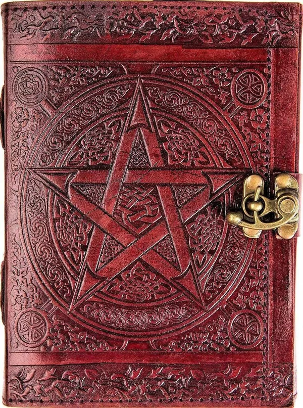 Leather_Journal_With_Metal_Lock