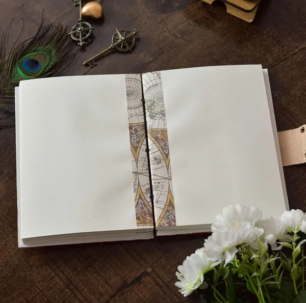 Cardboard_Journal_With_Buckle_Lock