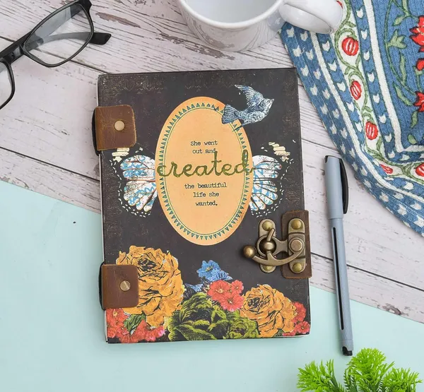 Cardboard_Journal_With_Buckle_Lock