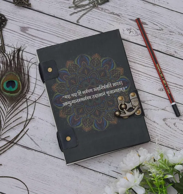 Handmade_Cardboard_Journal_With_Buckle_Lock