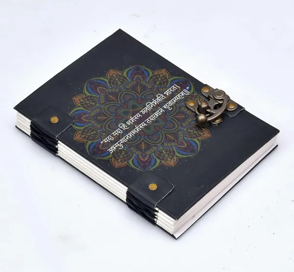 Handmade_Cardboard_Journal_With_Buckle_Lock