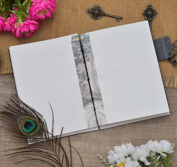 Handmade_Cardboard_Journal_With_Buckle_Lock