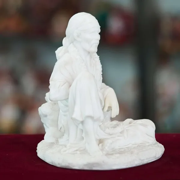 Marble_Sai_Baba_Idol