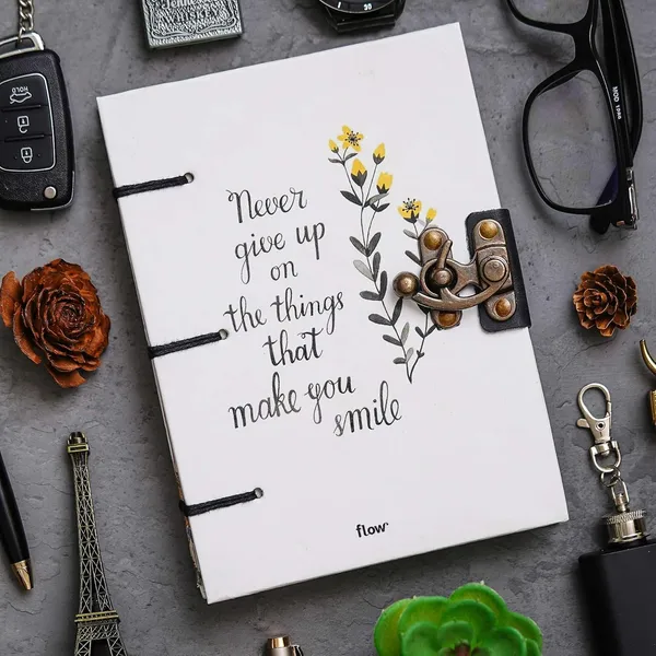 Cardboard_Journal_With_Buckle_Lock