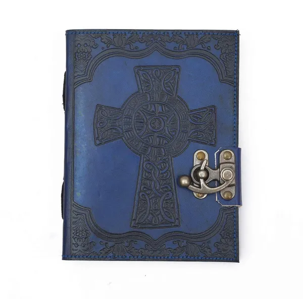 Leather_Journal_With_Metal_Lock