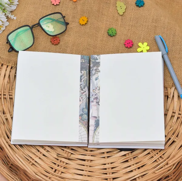 Handmade_Cardboard_Journal