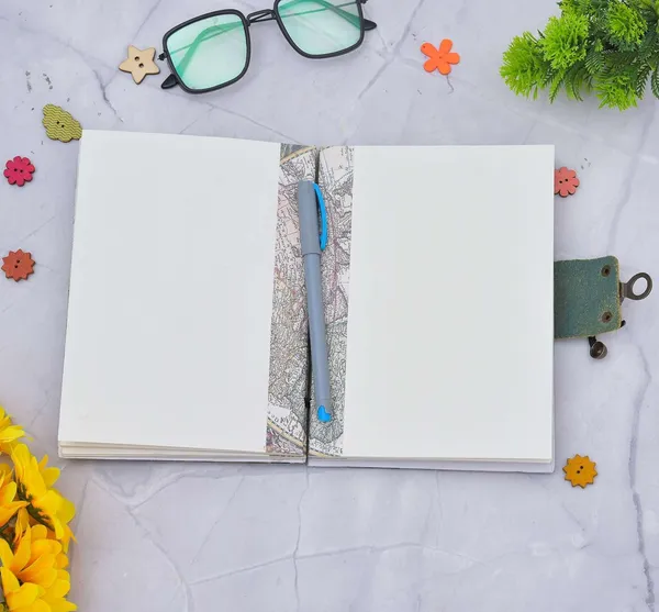 Handmade_Cardboard_Journal_With_Buckle_Lock