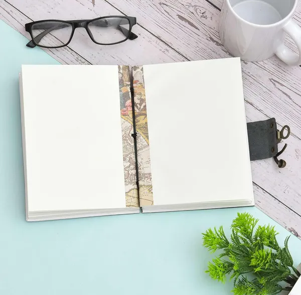 Cardboard_Journal_With_Buckle_Lock