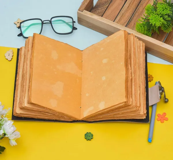 Leather_Journal_With_Lock