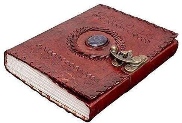 Leather_Journal_With_Metal_Lock