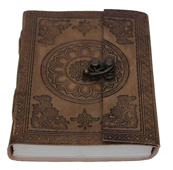 Leather_Journal_With_Metal_Lock