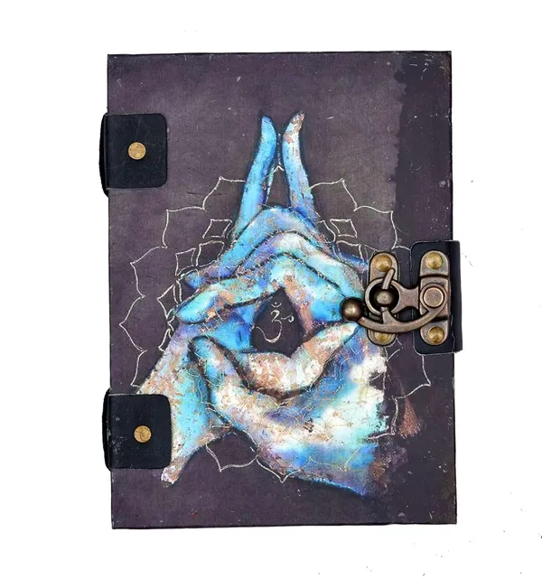 Handmade_Cardboard_Journal_With_Buckle_Lock