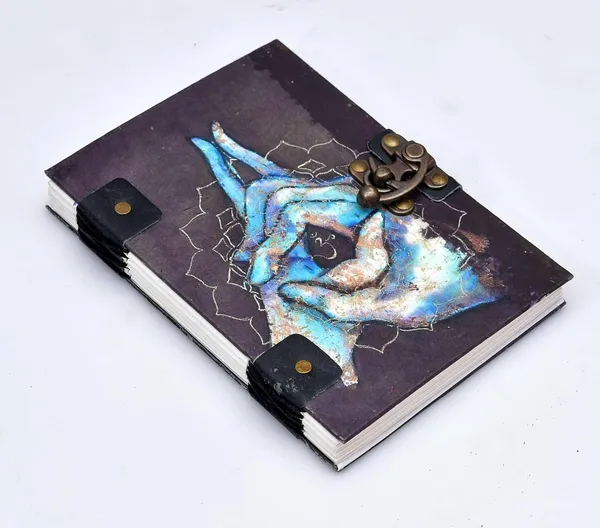 Handmade_Cardboard_Journal_With_Buckle_Lock