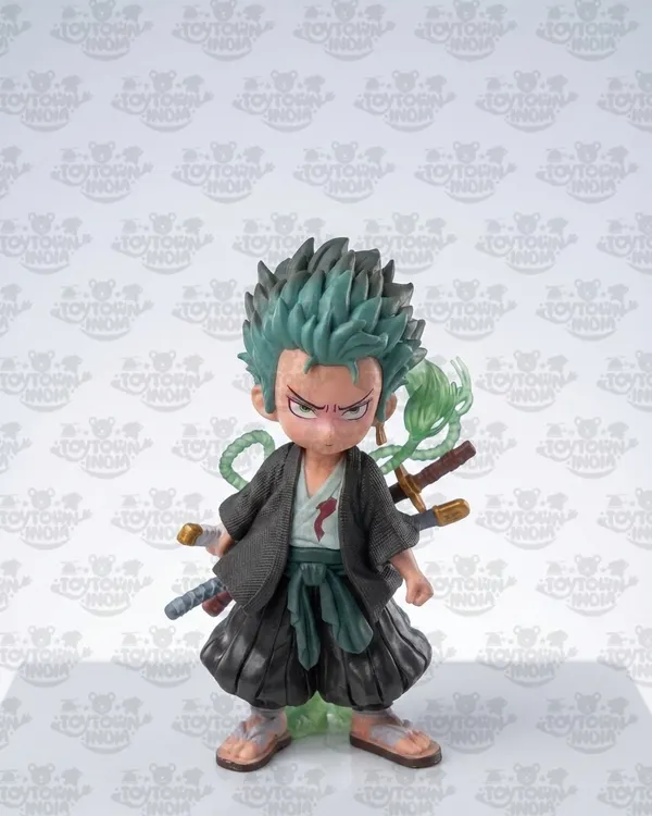 Green_Pvc_Plastic_Zoro_Standing_Figure_-_15_Cm