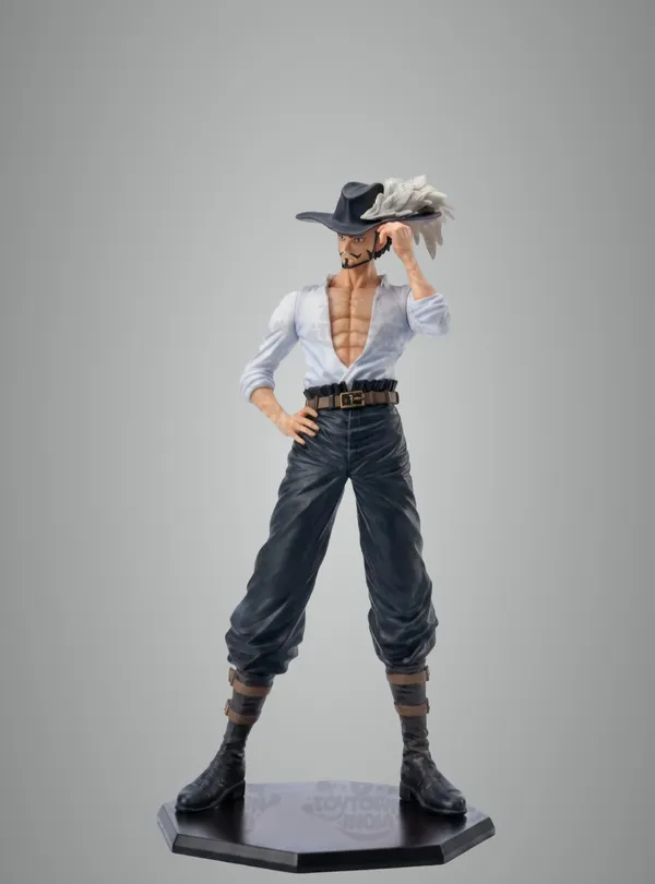 White_Pvc_Plastic_Dracule_Mihawk_Figure_With_Box_-_28.5_Cm